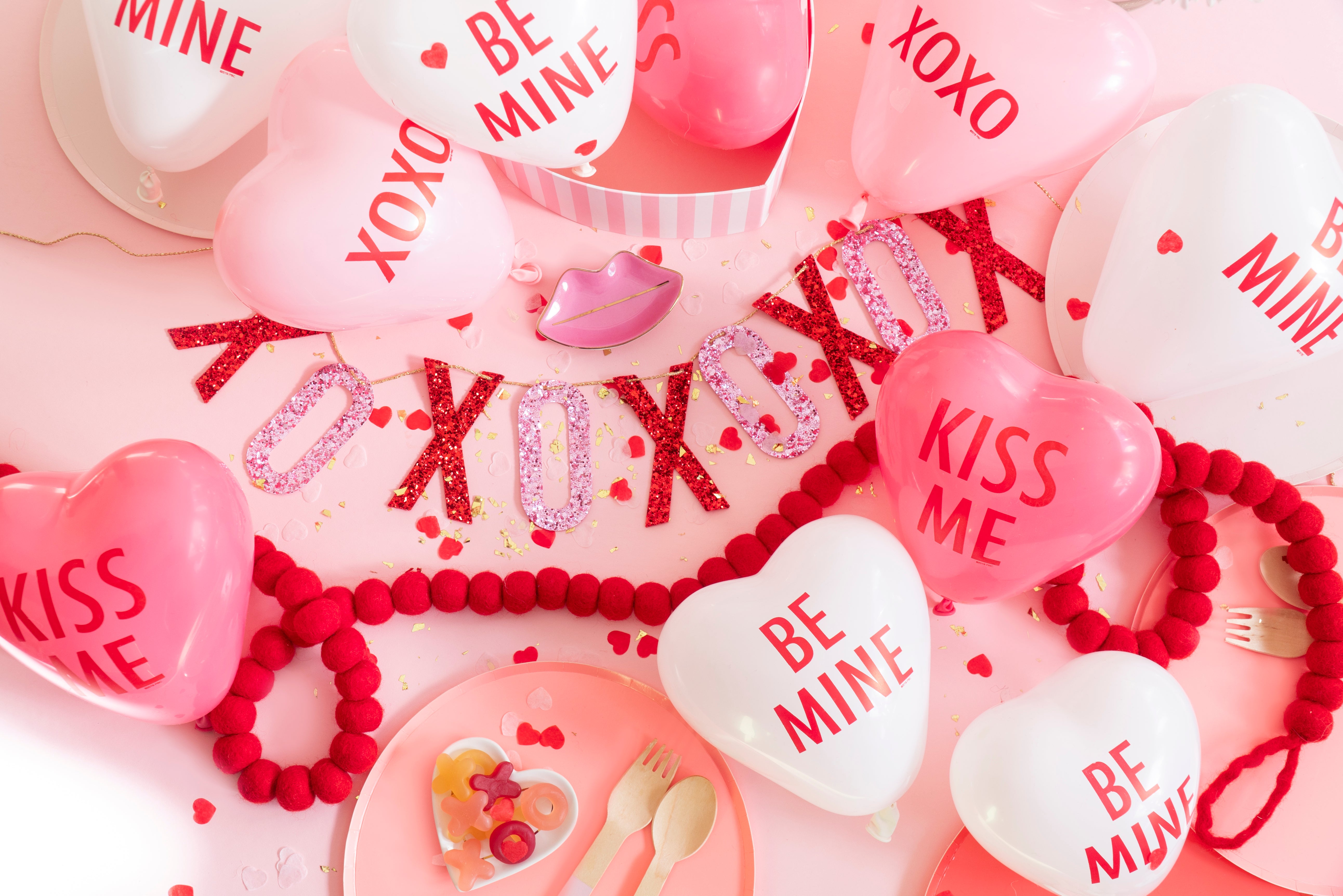 Valentine's Day Decorating Ideas by Momopartys