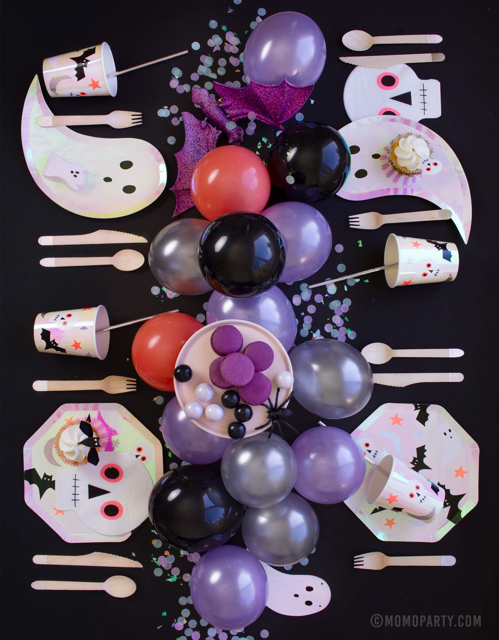 Momopartys kids 2019 Halloween party table set up plan for 4 people with MeriMeri Iridescent Ghost Plates, Halloween Icons Side Plates, Cups, Confettis and Pear purple, coral, sliver, black balloons, pink cupcake stand with macrons as centerpiece