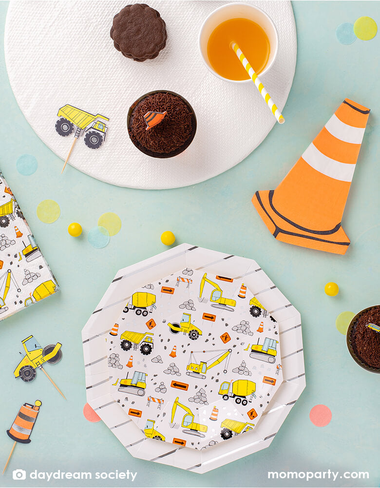 Under Construction Large Napkins (Set of 16)