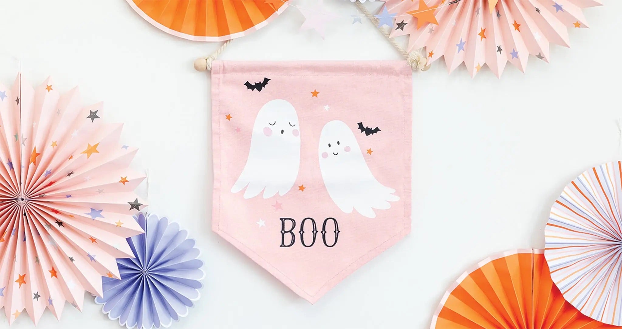 Not-so-scary Halloween Party Ideas for Kids by Momopartys