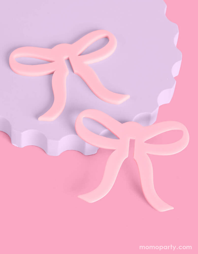 Momo Party's coquette bow drink markers made with Durable acrylic material by Xo, Fetti. Whether it's a bday, bridal shower, or a bachelorette party, celebrate in bow bliss with these super cute drink markers. 