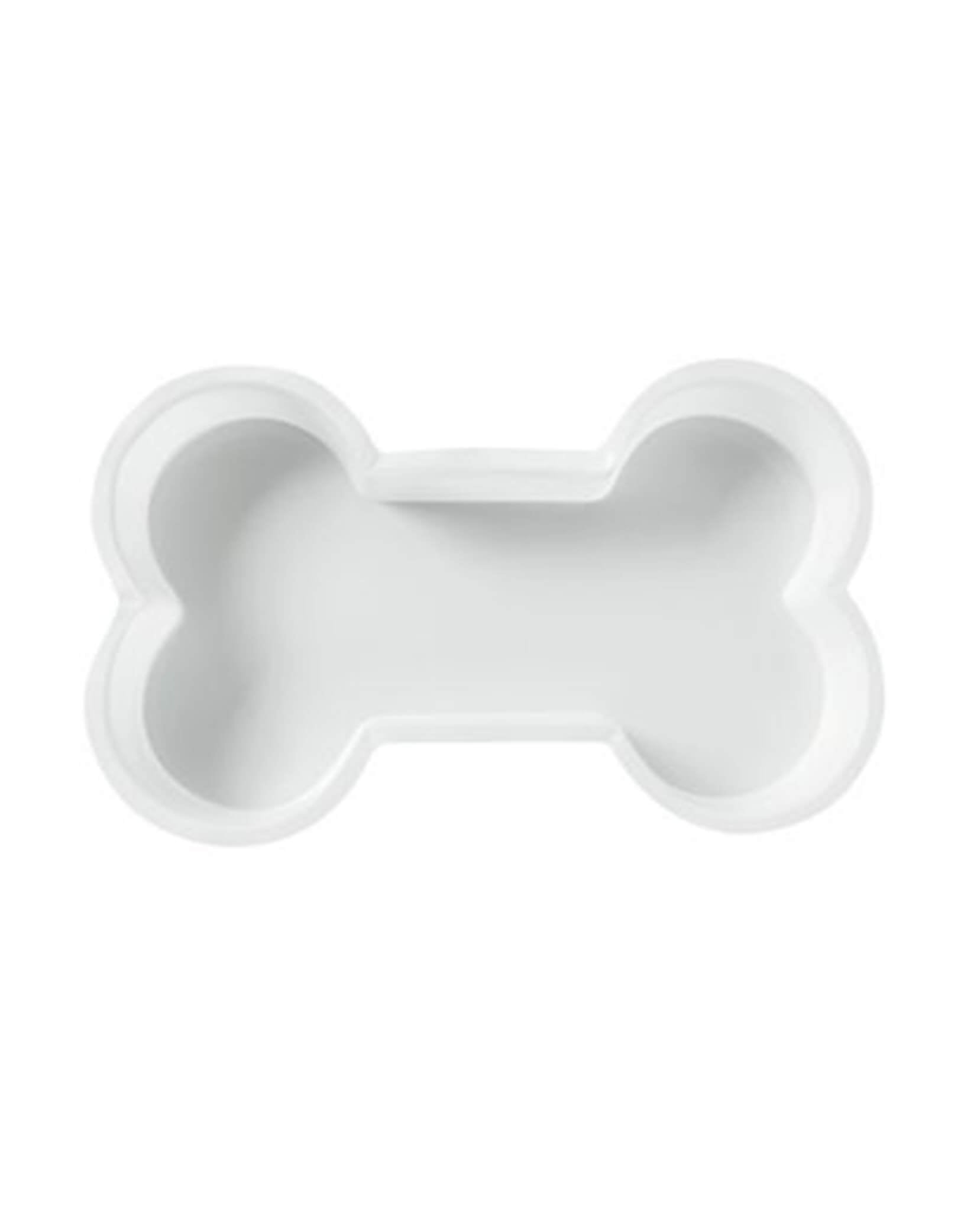 Momo Party's 7.5 x 12.5 x 1.5 inches Dog Bone Shaped Trays by Oriental Trading Company. Comes in a set of 12 trays, these charming serving dishes are must-haves for any dog-themed celebration. Perfect for birthday bashes for canine-crazy kids or for your furry friends' special day, these playful trays complement your dog party décor and tableware beautifully. Add a paw-some touch to your party spread with these fun bone-shaped servers!