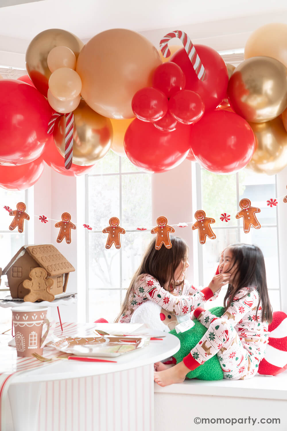 Puffy Felt Gingerbread and Candy Banner
