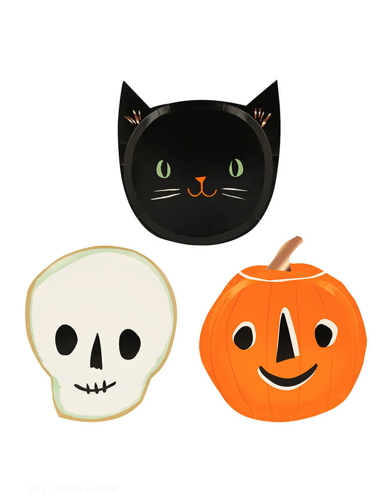 Momo Party's 7.5" x 8.5" This is Halloween shaped plates by Meri Meri. These Halloween vintage-look plates, featuring a happy black cat, pumpkin and skull shaped designs, will definitely thrill your party guests. These boo-tiful plates will also make your party table look terrific. They're great for all ages, and are ideal for a cocktail party too.