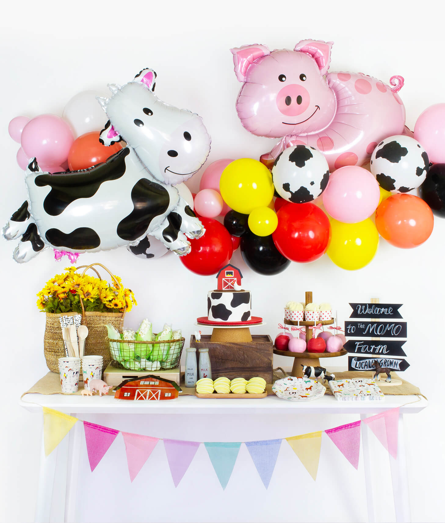 Momopartys Dessert table set up and wall decoration inspiration for Barn yard, Farm, Animals Birthday Party, kids 1st birthday party