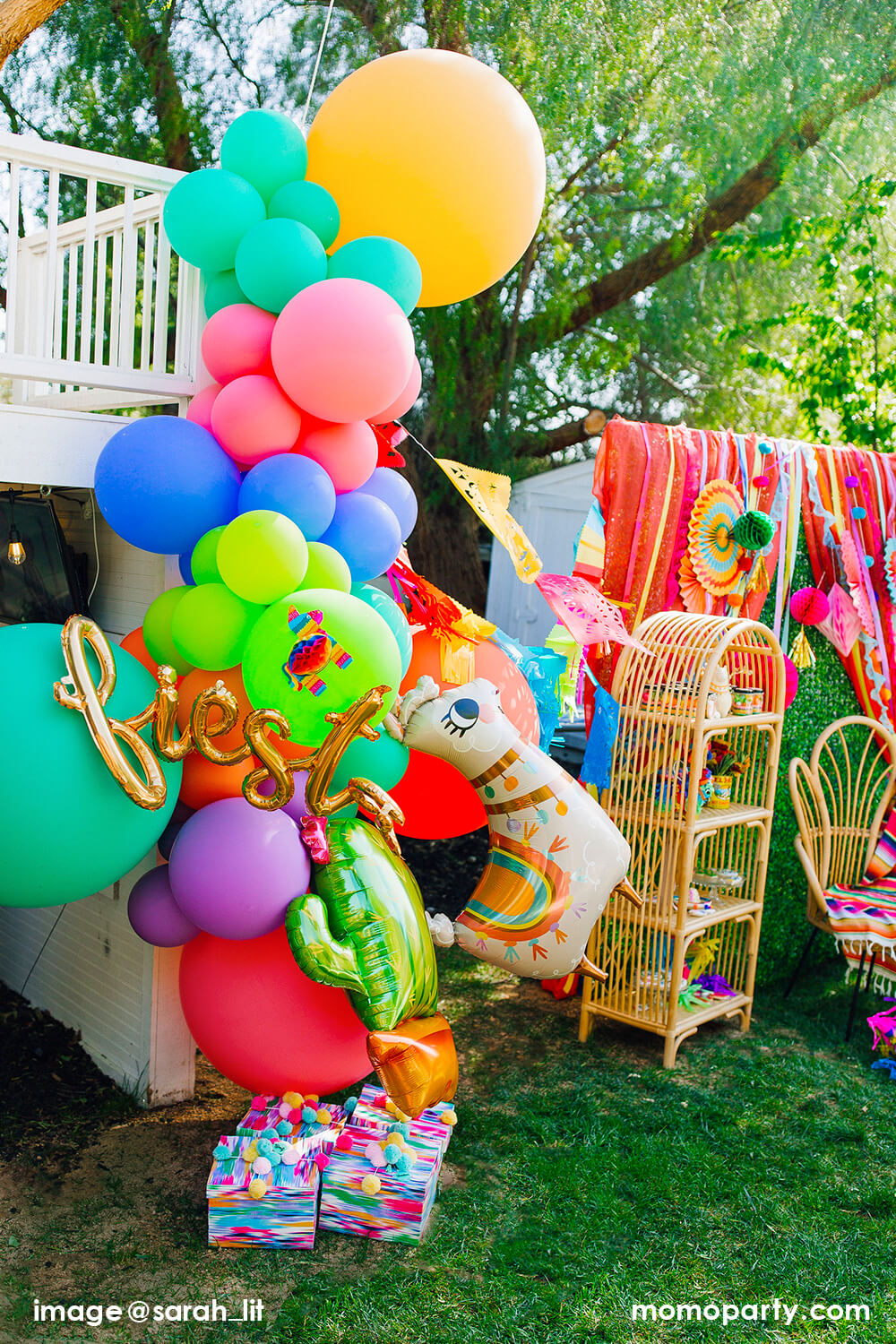 Fiesta Gold Script Mylar Balloon Set