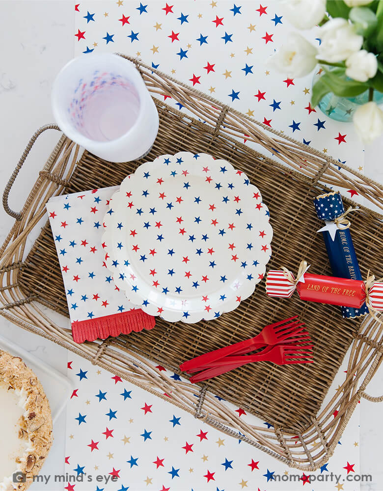 Scallop Fringe Stars Paper Guest Towel Napkins (Set of 24)